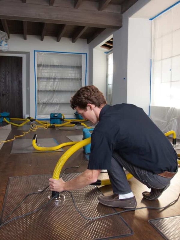 Water damage restoration team serving New Port Richey FL 34652